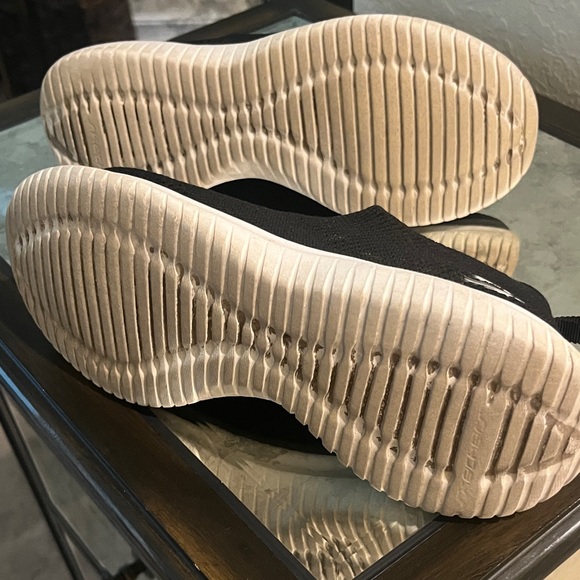 Black Slip-On Sneakers by Skechers - Picture 3 of 4